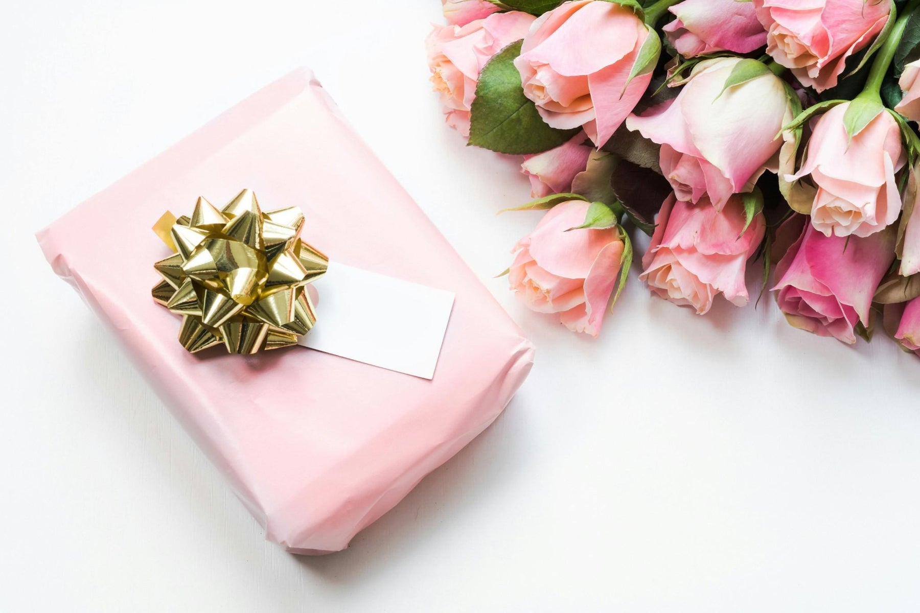 The Mother’s Day Gift That Feels Personal: Choosing Fragrance by Memory