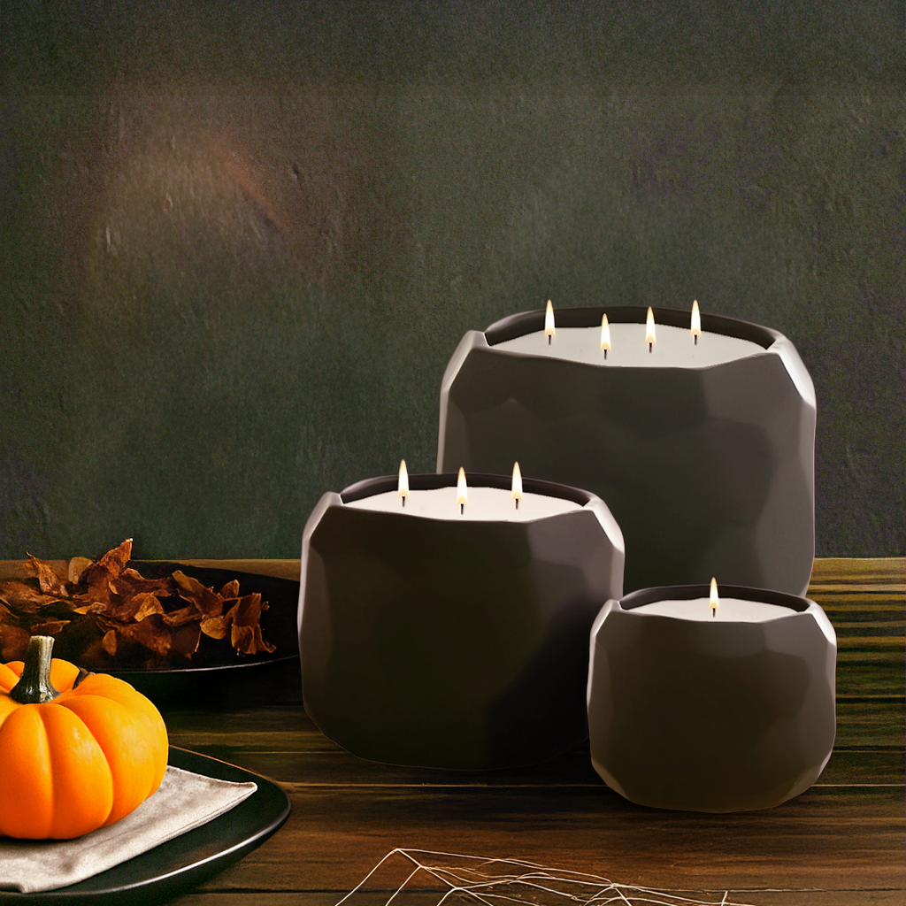 Black Discover Pot Ceramic Candle